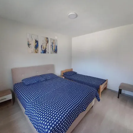 Apartman Begenisic Appartement *